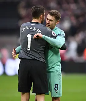 Ramsey Embraces Former Teamskeeper Fabianski: West Ham vs Arsenal, Premier League 2018-19