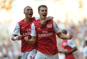 Images Dated 2nd October 2011: Ramsey's Dramatic Comeback Goal: Arsenal's 2-1 Victory at White Hart Lane (2011-12)