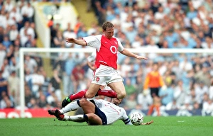 Ray Parlour (Arsenal) Jamie Redknapp (Tottenham). Tottenham Hotsour v Arsenal Ray Parlour (Arsenal) Jamie Redknapp (Tottenham). Tottenham Hotsour v Arsenal