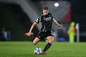 Real Madrid CF v Arsenal FC - UEFA Women's Champions League Quarter Finals First Leg Real Madrid CF v Arsenal FC - UEFA Women's Champions League Quarter Finals First Leg