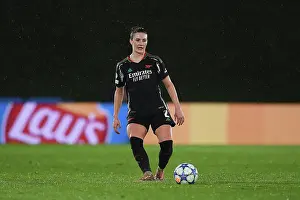 Real Madrid CF v Arsenal FC - UEFA Women's Champions League Quarter Finals First Leg Real Madrid CF v Arsenal FC - UEFA Women's Champions League Quarter Finals First Leg