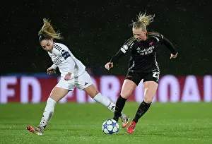 Real Madrid CF v Arsenal FC - UEFA Women's Champions League Quarter Finals First Leg Real Madrid CF v Arsenal FC - UEFA Women's Champions League Quarter Finals First Leg