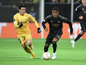 Reiss Nelson Breaks Past Bodø/Glimt's Defense in Arsenal's UEFA Europa League Clash