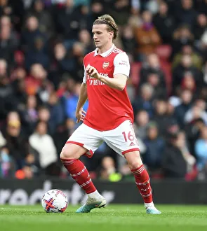 Rob Holding in Action: Arsenal vs. Crystal Palace, Premier League 2022-23