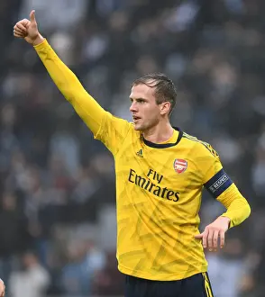 Rob Holding in Action: Arsenal's Europa League Clash vs Vitoria Guimaraes
