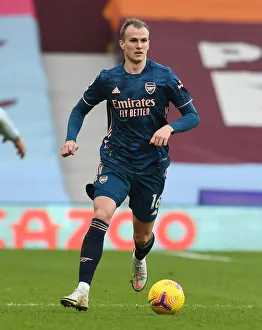 Rob Holding in Action: Aston Villa vs. Arsenal, Premier League 2020-21