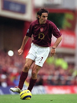 Images Dated 8th November 2005: Robert Pires (Arsenal). Arsenal 3: 1 Sunderland. FA Premier League