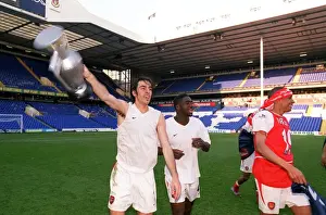 Robert Pires, Kolo Toure and Gilberto (Arsenal) celebrates at the end of the match