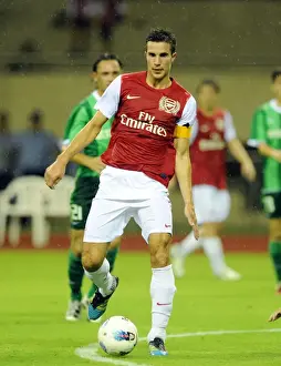 Robin van Persie in Action: Arsenal vs Hangzhou Greentown, 2011