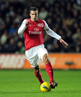 Robin van Persie in Action: Swansea City vs. Arsenal, Premier League 2011-12