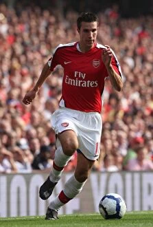 Arsenal v Wigan Athletic 2009-10 Collection: Robin van Persie (Arsenal)