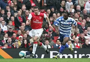 Images Dated 21st April 2008: Robin van Persie (Arsenal) Andre Bikey (Reading)