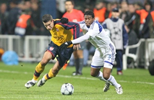 Dynamo Kiev v Arsenal 2008-09 Gallery: Robin van Persie (Arsenal) Betao (Dynamo Kiev)