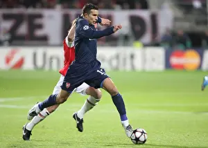 AZ Alkmaar V Arsenal 2009-10 Prints: Robin van Persie (Arsenal) Brett Holman (AZ Alkmaar)