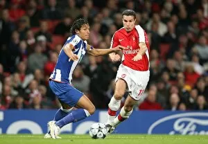 Images Dated 30th September 2008: Robin van Persie (Arsenal) Bruno Alves (Porto)