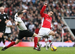 Arsenal v Fulham 2008-9 Gallery: Robin van Persie (Arsenal) Chris Baird (Fulham)