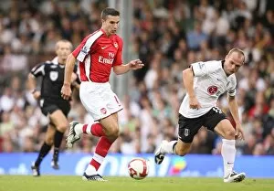 Fulham v Arsenal 2008-09 Collection: Robin van Persie (Arsenal) Danny Murphy (Fulham)
