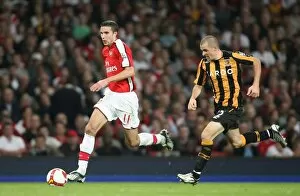 Images Dated 27th September 2008: Robin van Persie (Arsenal) Dean Marney (Hull)