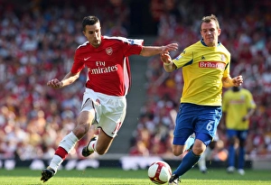 Arsenal V Stoke City 2008-09 Prints: Robin van Persie (Arsenal) Glenn Whelan (Stoke)