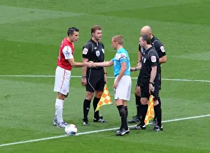 Robin van Persie (Arsenal) Lee Catemole (Sunderland). Arsenal 2: 1 Sunderland