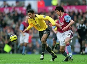 Aston Villa v Arsenal 2005-6 Collection: Robin van Persie (Arsenal) Liam Ridgewell (Villa). Aston Villa 0: 0 Arsenal
