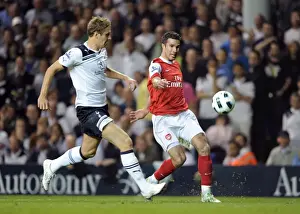 Tottenham Hotspur V Arsenal 2010-2011 Prints: Robin van Persie (Arsenal) Michael Dawson (Tottenham). Tottenham Hotspur 3: 3 Arsenal