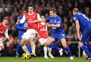 Arsenal v Everton 2010-11 Gallery: Robin van Persie (Arsenal) Phil Jagielka (Everton). Arsenal 2: 1 Everton