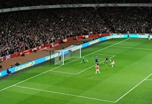 Arsenal v Manchester United 2011-12 Gallery: Robin van Persie (Arsenal) shoots wide past Anders Lindegaard (Man Utd)