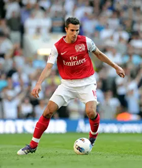 Robin van Persie (Arsenal). Tottenham Hotspur 2: 1 Arsenal. Barclays Premier League
