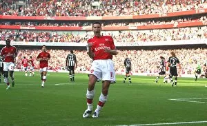 Images Dated 30th August 2008: Robin van Persie celebrates scoring the 1st Arsenal goal
