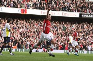 van Persie Robin Collection: Robin van Persie celebrates scoring the 3rd Arsenal goal