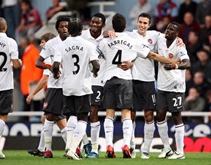 West Ham United v Arsenal 2009-10 Collection: Robin van Persie celebrates scoring Arsenals 1st goal