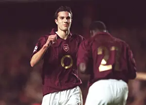 Robin van Persie celebrates scoring Arsenals 3rd goal (his 2nd)