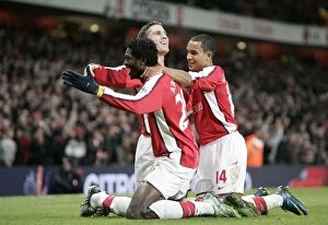 Arsenal v Tottenham 2008-09 Collection: Robin van Persie celebrates scoring Arsenals 4th goal