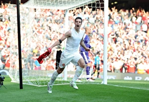 Robin van Persie celebrates scoring Arsenals goal. Arsenal 1:1 Liverpool Robin van Persie celebrates scoring Arsenals goal. Arsenal 1:1 Liverpool
