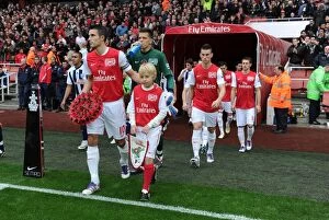 Arsenal v West Bromwich Albion 2011-12 Collection: Robin van Persie Leads Arsenal Out in Premier League Clash against West Bromwich Albion (2011-12)