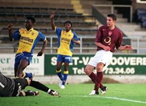 Robin van Persie scores his 1st goal. Beveren 3:3 Arsenal. Pres Season Friendly Robin van Persie scores his 1st goal. Beveren 3:3 Arsenal. Pres Season Friendly
