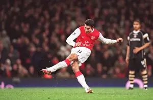 Robin van Persie scores his 1st goal Arsenals 3rd from the penalty spot