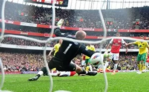 Arsenal v Norwich City 2011-12 Gallery: Robin van Persie scores his 2nd goal for Arsenal past John Ruddy (Norwich) Arsenal 3: 3 Norwich City