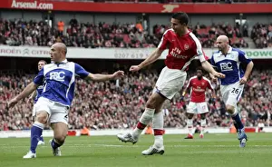 Robin van Persie scores Arenals 1st goal past Stephen Carr