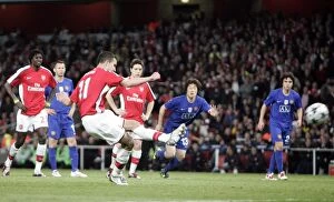 Arsenal v Manchester United - Champions League 2008-09 Collection: Robin van Persie scores Arsenals goal from the penalty spot
