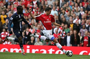 Robin van Persie Scores Stunning Goal Against Blackburn, Arsenal 6-2