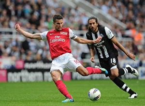 Robin van Persie vs. Fabricio Coloccini: Clash at St. James Park (Newcastle United vs. Arsenal, 2011-12)