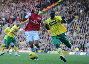 Robin van Persie vs. Leon Barnett: Clash at Carrow Road, 2011-12 Premier League