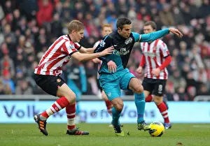 Robin van Persie's Brace: Arsenal Triumphs Over Sunderland 2-1 in Premier League
