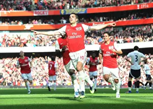 Robin van Persie's Double: Thrilling Arsenal Victory Over Tottenham in the Premier League, 2012