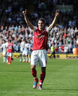 West Bromwich Albion v Arsenal 2011-12 Collection: Robin van Persie's Euphoric Celebration: Arsenal's Thrilling Win at West Bromwich Albion (2011-12)