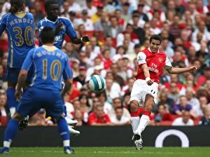 Images Dated 3rd September 2007: Robin van Persie's Strike: Arsenal's 3-1 Victory Over Portsmouth in the Barclays Premier League