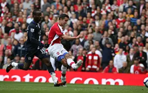 Robin van Persie's Stunner: Arsenal's 6-2 Victory Over Blackburn