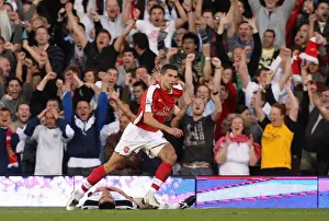Robin van Persie's Thriller: Arsenal's 1-0 Win Over Fulham in the Premier League